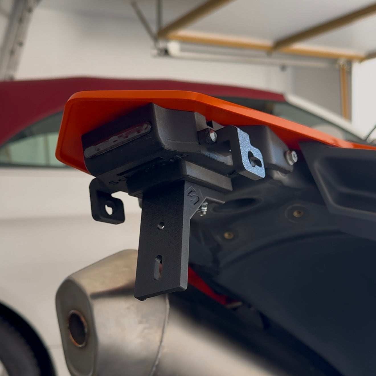 Abnehmbarer Kennzeichenhalter KTM 690 SMC-R